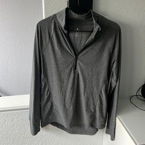 Apana yoga / workout shirt, long sleeve with thumb hole - size medium